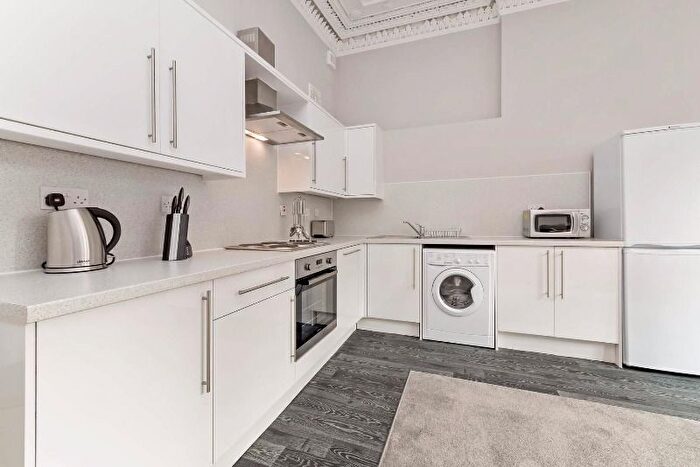 5 Bedroom Flat To Rent In Great Western Road, Woodlands, Glasgow, G4