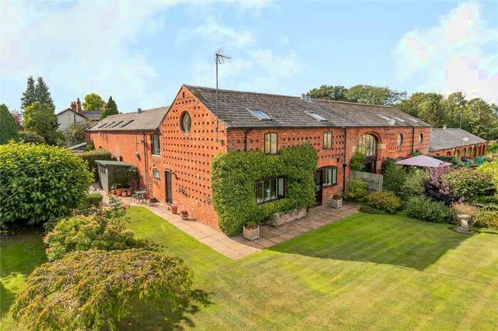 3 Bedroom Barn Conversion Character Property For Sale In The Oak House, Oaklands Court, Lower Rudge, Wolverhampton, Staffordshire, WV6