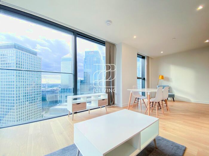 2 Bedroom Flat To Rent In Hampton Tower, South Quay Plaza, London, E14