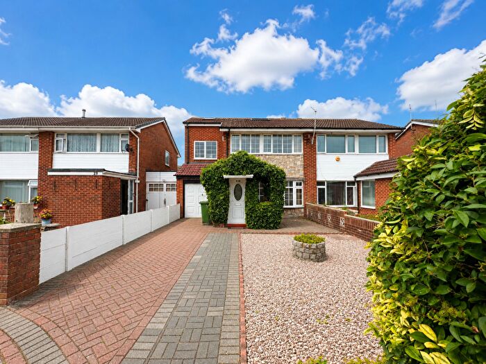 4 Bedroom Semi Detached House For Sale In Pilling Close, Southport, PR9