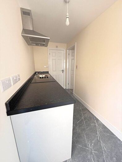 1 Bedroom Flat To Rent In Gledwood Drive, Hayes, UB4