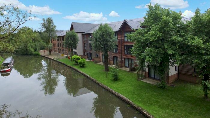 2 Bedroom Apartment To Rent In Waterside House, Milton Keynes, Milton Keynes, MK6