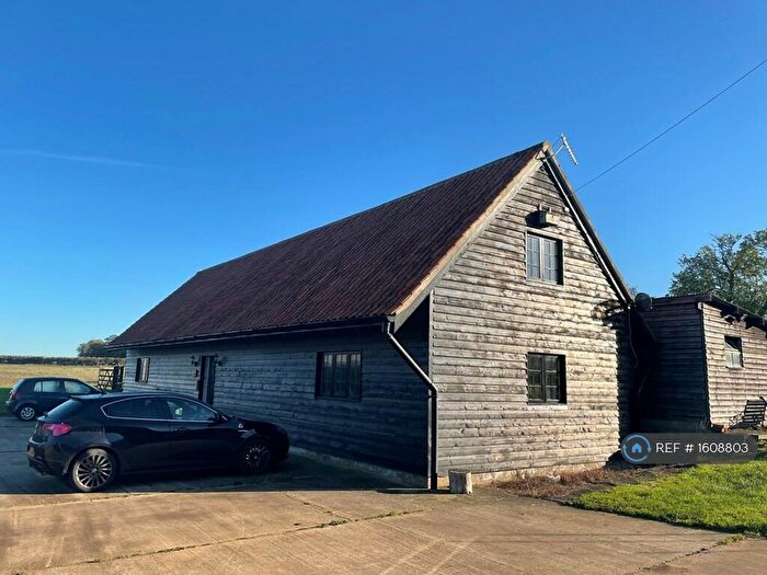 Studio To Rent In East End, Newport Pagnell, MK16