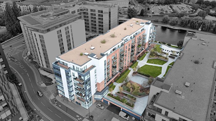 2 Bedroom Apartment For Sale In East Station Road, Fletton Quays, Peterborough, PE2