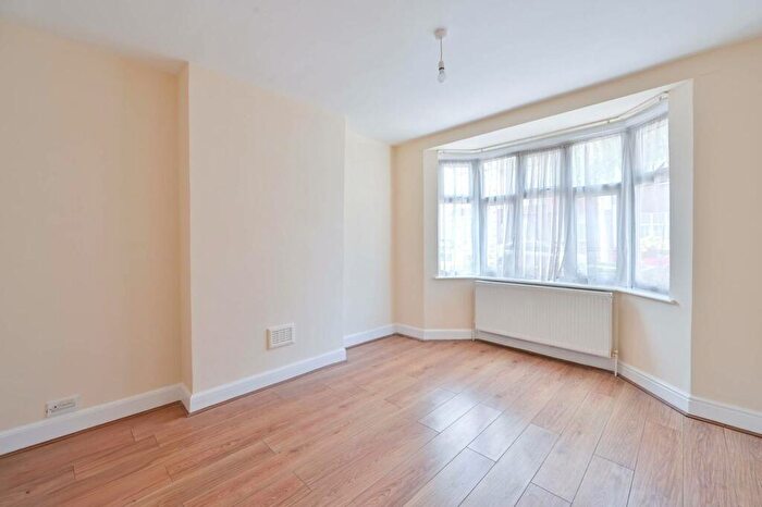 4 Bedroom Terraced House To Rent In Millmark Grove, New Cross, London, SE14