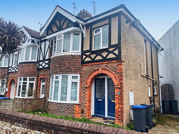 Studio To Rent In Kingsland Road, Worthing, BN14