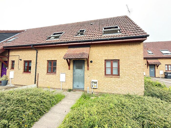 3 Bedroom End Of Terrace House For Sale In St Michaels Gate, Parnwell, Peterborough, PE1