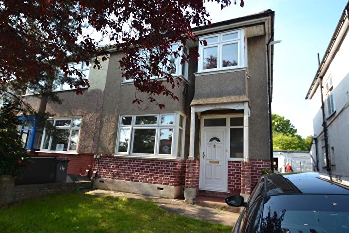 1 Bedroom Flat To Rent In Great North Way, London, NW4