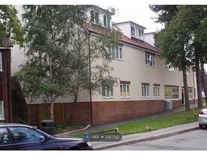 2 Bedroom Flat To Rent In Havers Lane, Bishop's Stortford, CM23