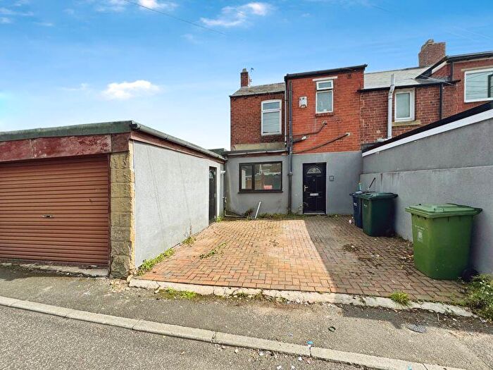 2 Bedroom End Of Terrace House For Sale In South View, Crawcrook, NE40