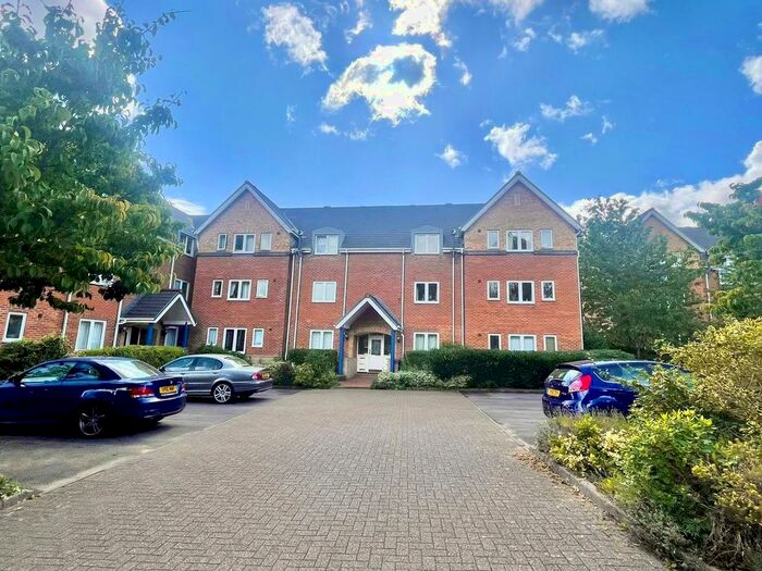 2 Bedroom Flat To Rent In The Moorings, Penarth Marina, Penarth, CF64