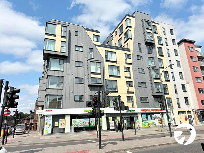 2 Bedroom Flat For Sale In Lewisham High Street, London, SE13