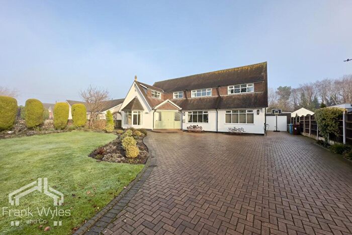 4 Bedroom Detached House For Sale In North Houses Lane, Lytham St. Annes, Lancashire, FY8