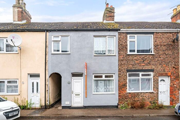 3 Bedroom Terraced House For Sale In Wyberton Low Road, Boston, PE21