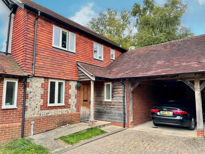 3 Bedroom Semi-Detached House To Rent In Manor Farm Cottages, Gaston Lane, Upper Farringdon, Alton, GU34