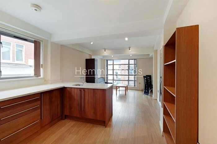1 Bedroom Apartment To Rent In Kingsland Road, Shoreditch, E2