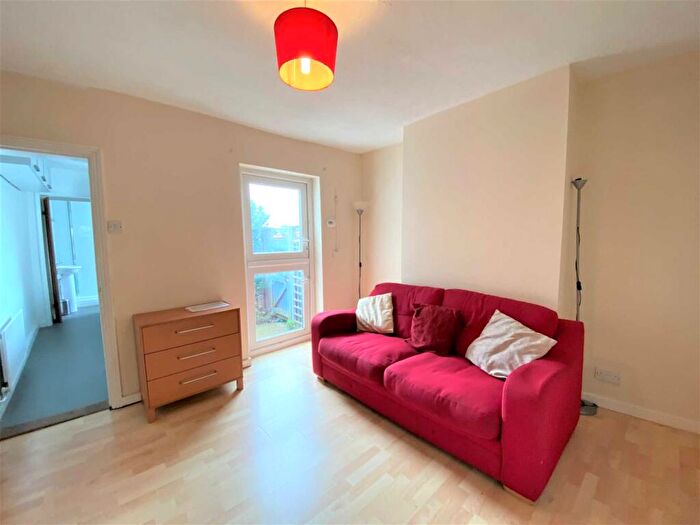 2 Bedroom Terraced House To Rent In New Town Street, Canterbury, CT1