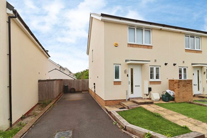 2 Bedroom Semi-Detached House For Sale In Soldiers Road, Patchway, Bristol, BS34