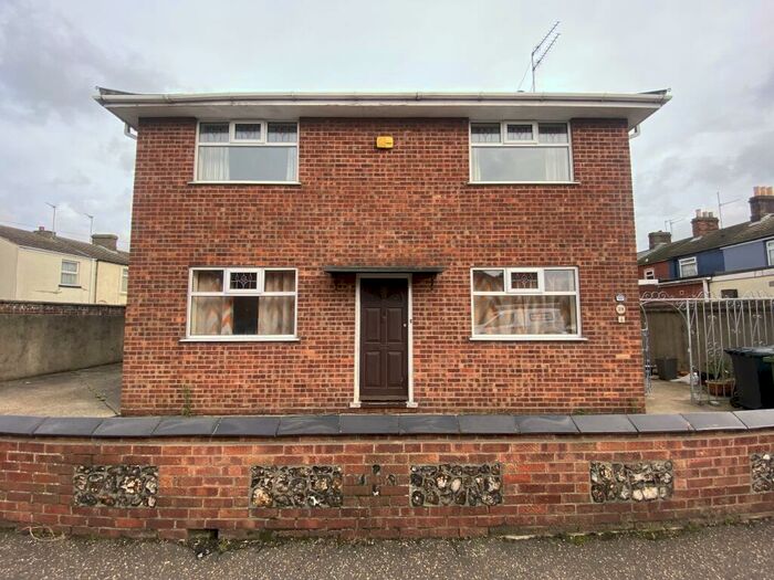 3 Bedroom Flat To Rent In Well Street, Great Yarmouth, NR30