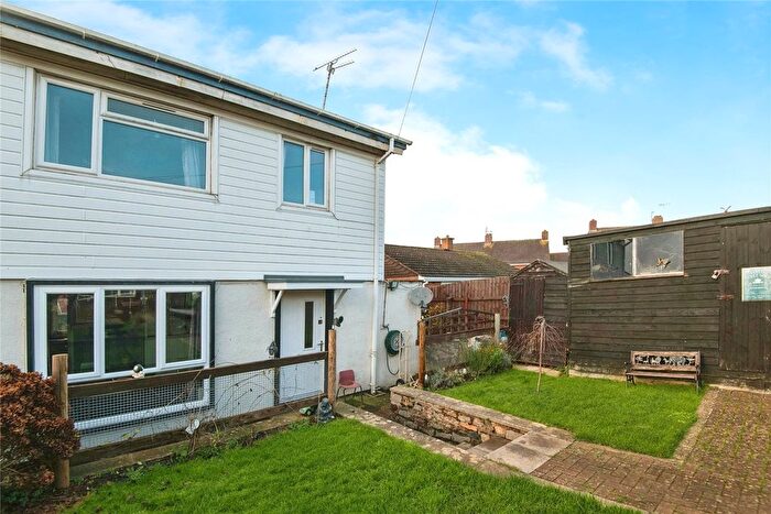3 Bedroom Semi-Detached House For Sale In Austen Close, Exeter, Devon, EX4