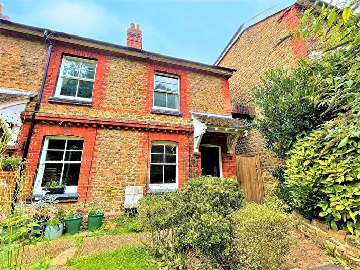 2 Bedroom End Of Terrace House To Rent In Eashing Lane, Godalming, Surrey, GU7