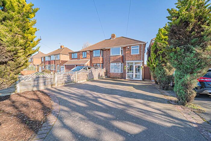 3 Bedroom Semi Detached House For Sale In Old Lode Lane, Solihull, B92