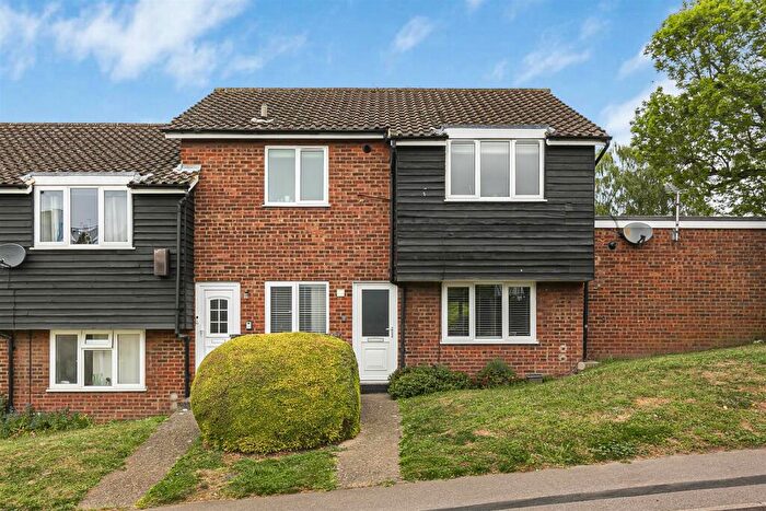 1 Bedroom Maisonette For Sale In Horseshoe Court, Thele Avenue, Stanstead Abbotts, SG12