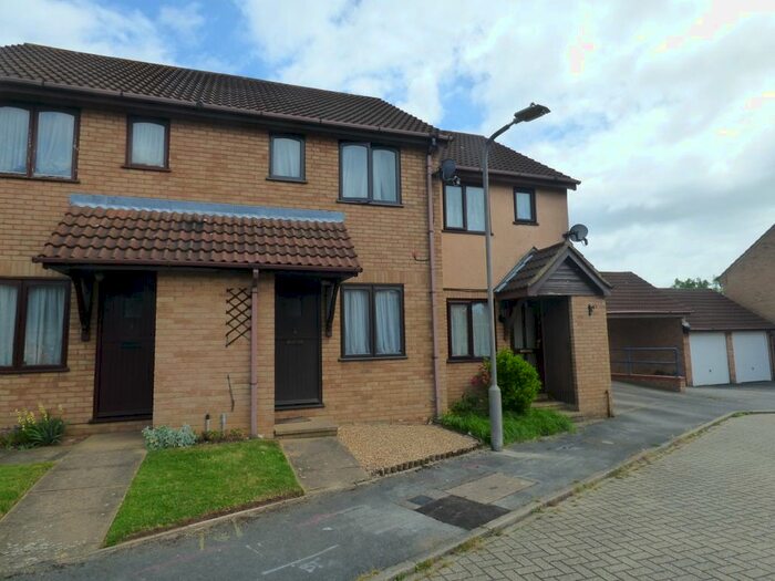 2 Bedroom Semi-Detached House To Rent In Waterloo Court, Bletchley, MK3