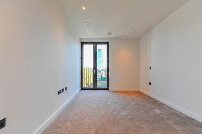 1 Bedroom Flat To Rent In Golden Lane, London, EC1Y