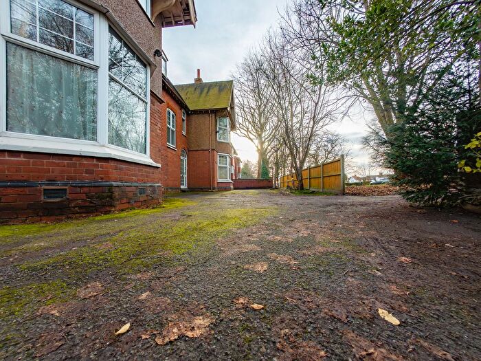 7 Bedroom Semi-Detached House For Sale In Stoke Green, Coventry, CV3