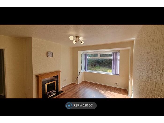 2 Bedroom Semi-Detached House To Rent In Kingsholme Road, Manchester, M22