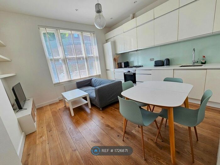 2 Bedroom Flat To Rent In Malden Road, London, NW5