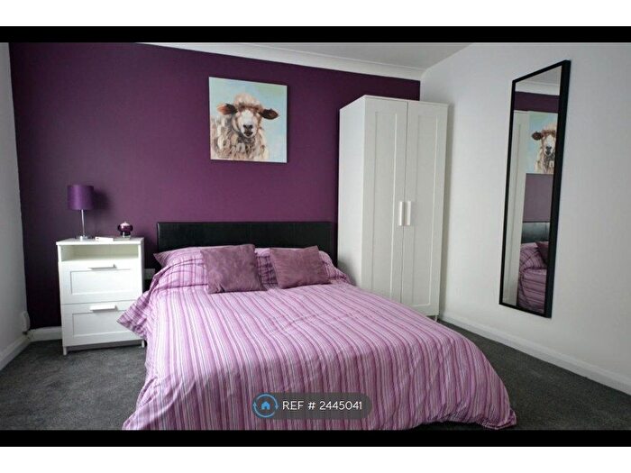 6 Bedroom Terraced House To Rent In Pomfret Mead, Basildon, SS14