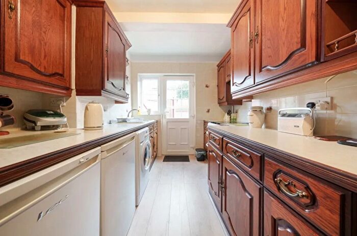 3 Bedroom Semi-detached House To Rent In The Heights, Northolt, Greater London, UB5