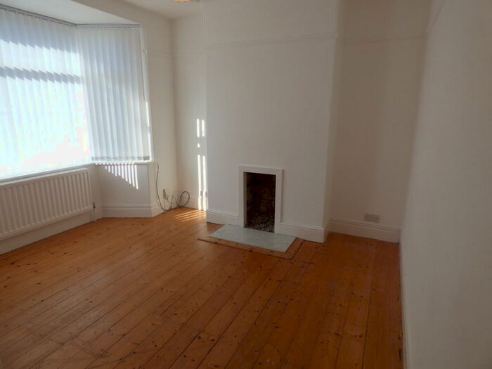 2 Bedroom Flat To Rent In Borrowdale Avenue, Walkerdene, NE6