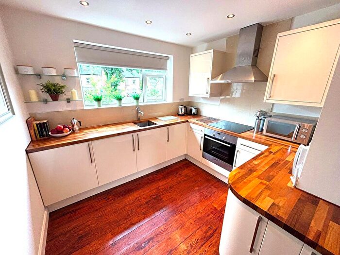 2 Bedroom Apartment To Rent In Nether Edge Road, Sheffield, S7