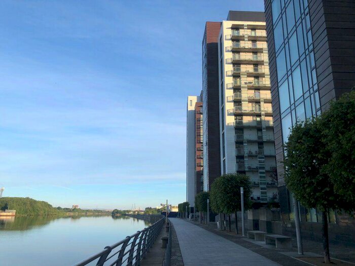 2 Bedroom Flat To Rent In Meadowswide Quay Walk, Glasgow, G11