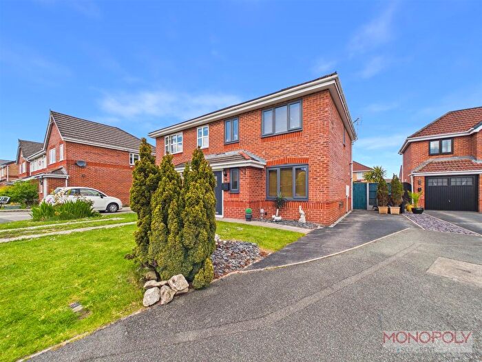 3 Bedroom Semi Detached House For Sale In Glen Eagles, Wrexham, LL13