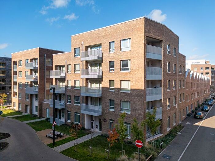 1 Bedroom Flat To Rent In Chapman Apartments, Frogley Park, Barking, IG11