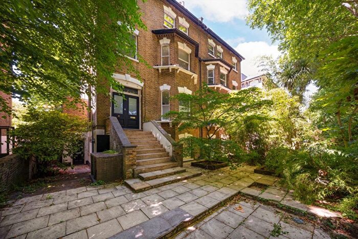 1 Bedroom Flat To Rent In Highbury New Park, Highbury, N5