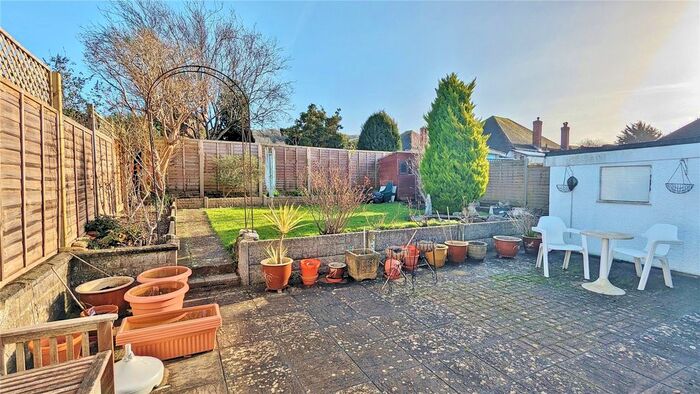 2 Bedroom Bungalow For Sale In Aldwick Crescent, Findon Valley, Worthing, West Sussex, BN14