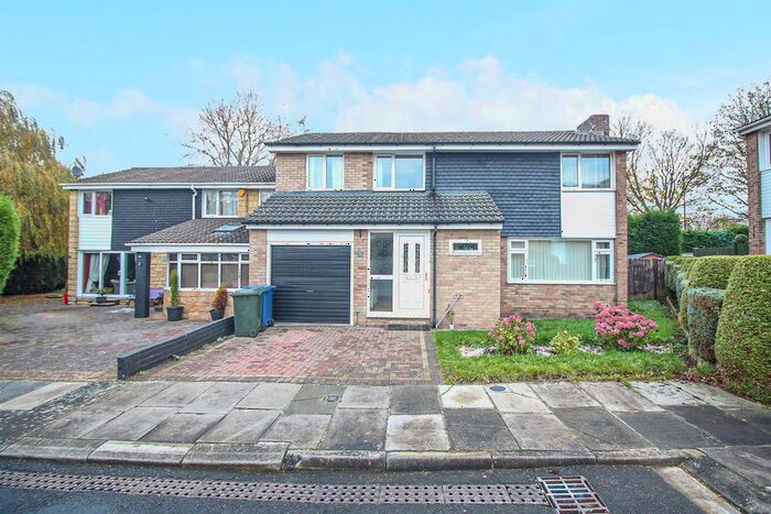 5 Bedroom Semi-Detached House To Rent In St. Austell Close, Newcastle Upon Tyne, NE5