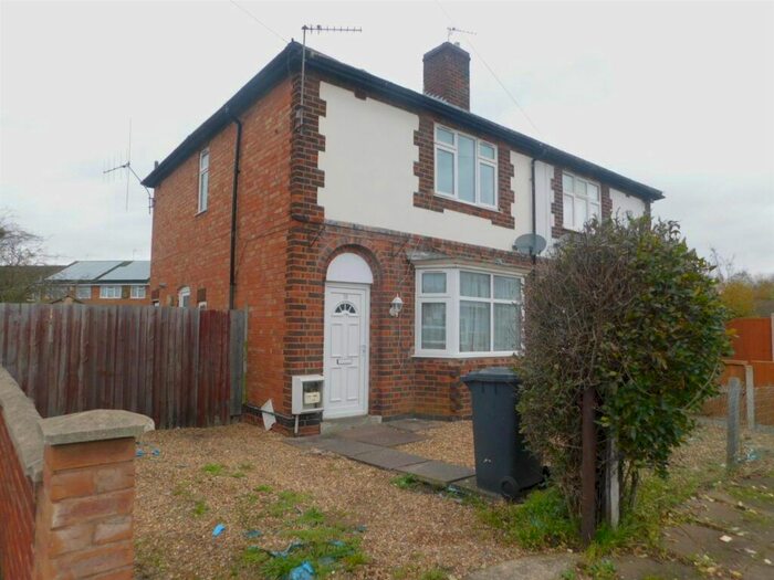 3 Bedroom Semi-Detached House To Rent In Strathmore Avenue, Leicester, LE4