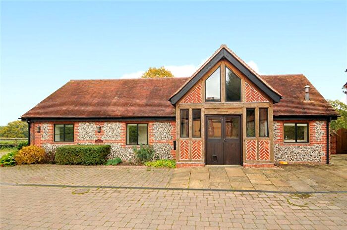 3 Bedroom Detached House To Rent In Southend, Henley-On-Thames, Oxfordshire, RG9