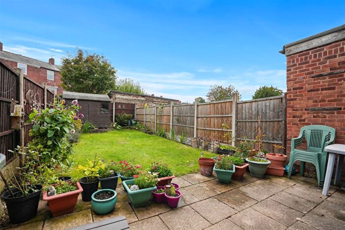 3 Bedroom End Terrace House For Sale In Rivelin Street, Walkley, S6