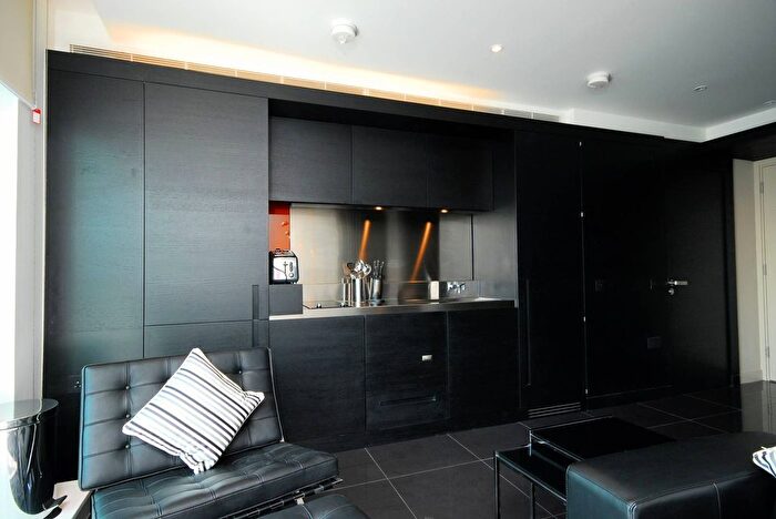 Studio To Rent In Pan Peninsula Square, Canary Wharf, London, E14