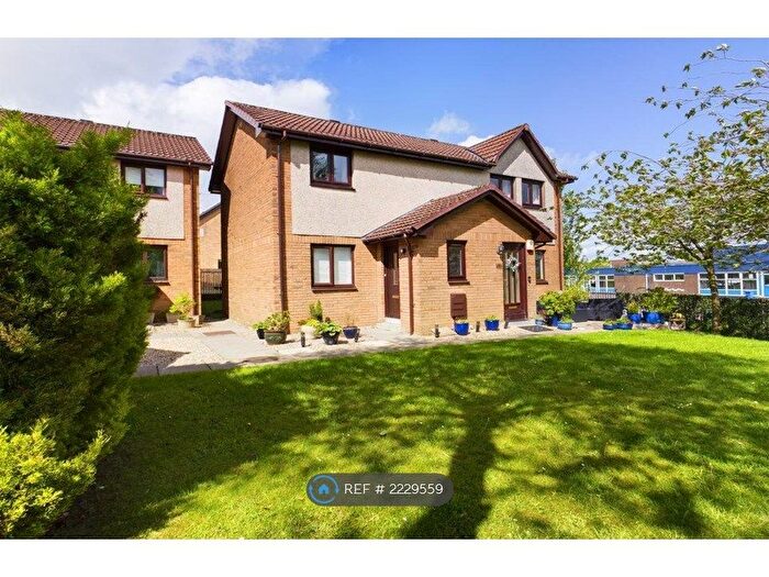 2 Bedroom Flat To Rent In Grampian Court, Bearsden, Glasgow, G61