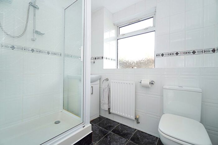 3 Bedroom Flat For Sale In Shakespeare Avenue, Clydebank, G81