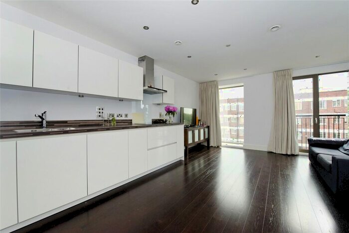 2 Bedroom Flat To Rent In Camden Road, Camden, NW1