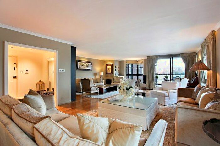 4 Bedroom Flat To Rent In Anhalt Road, Battersea, SW11